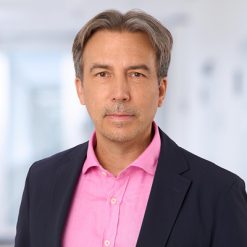 Dr_Valentin_n